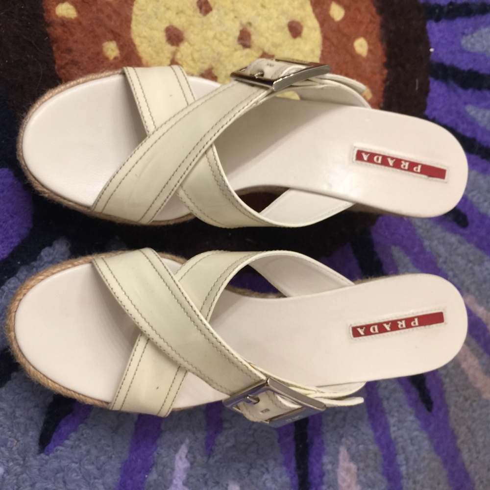Authentic Prada patent leather wedge sandals 7.5 - Picture 9 of 12
